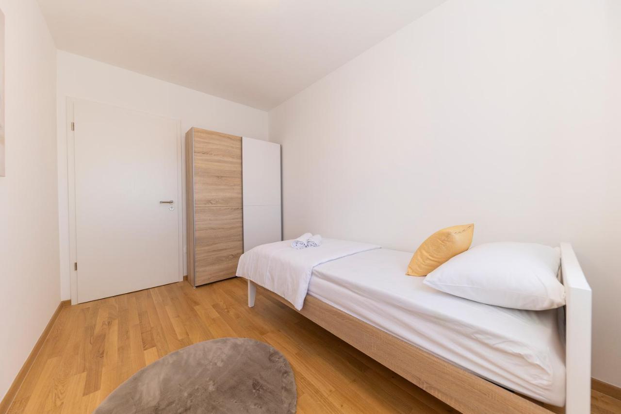 Apartment Diadora Задар Екстериор снимка