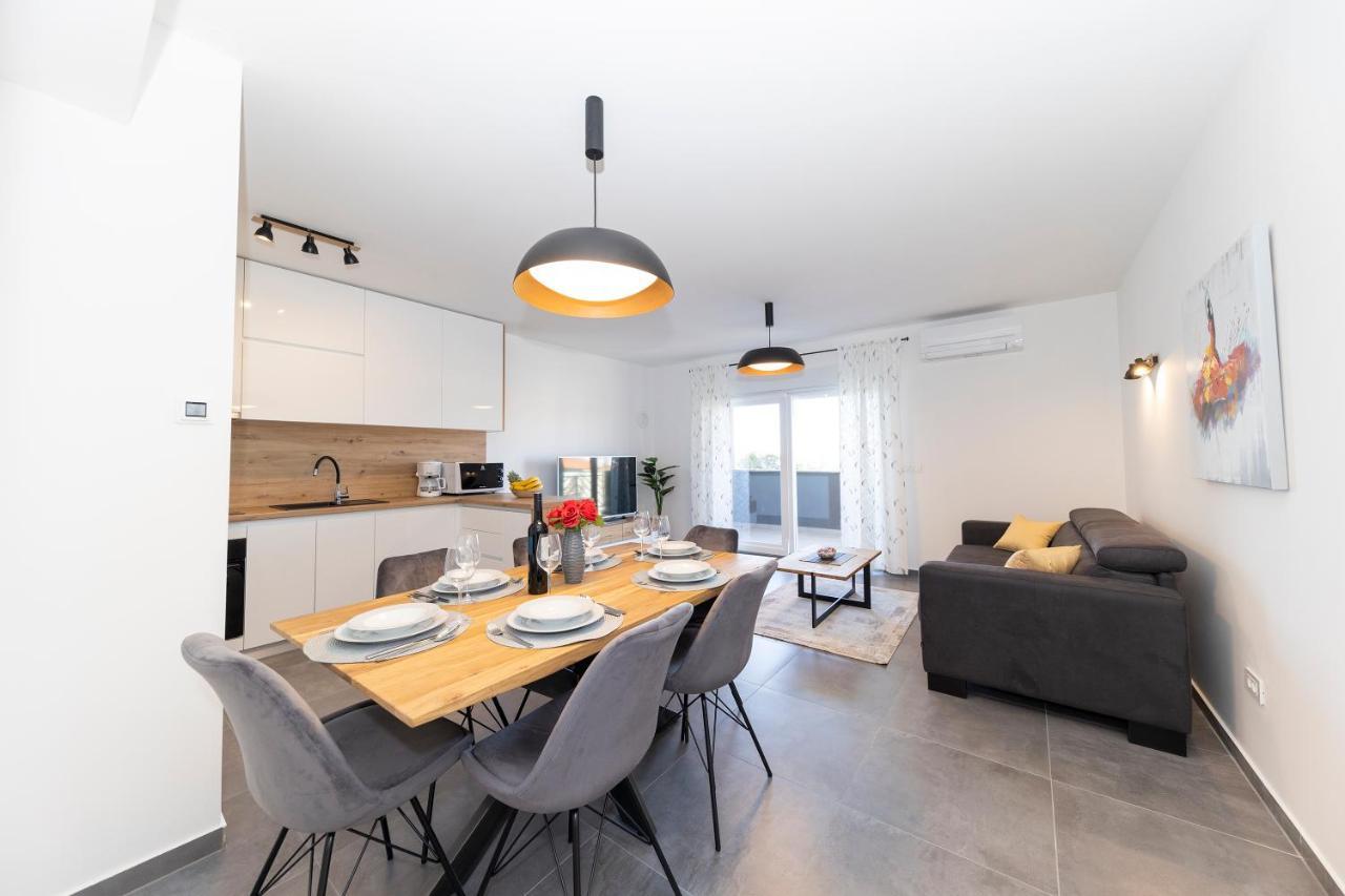 Apartment Diadora Задар Екстериор снимка