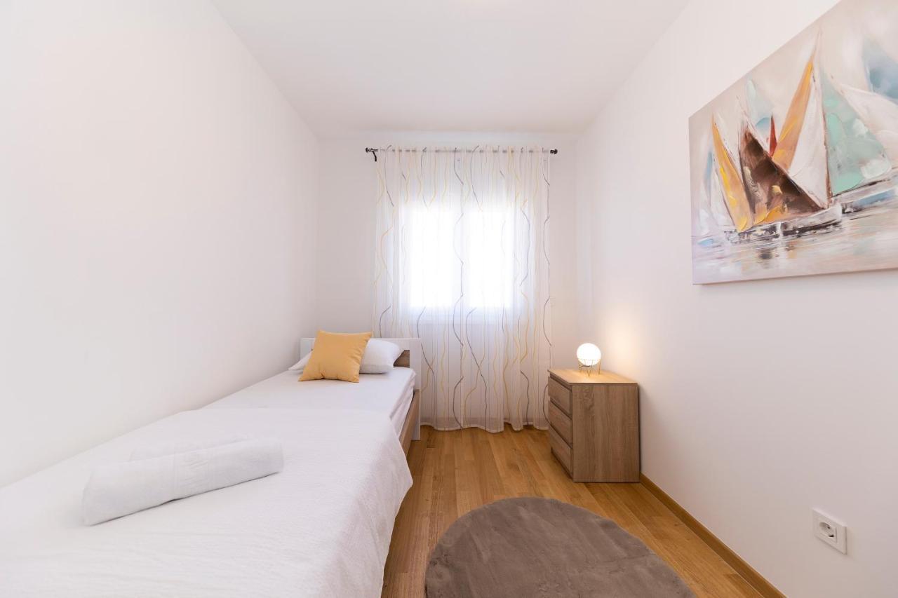 Apartment Diadora Задар Екстериор снимка